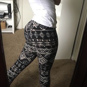 aztec print leggings